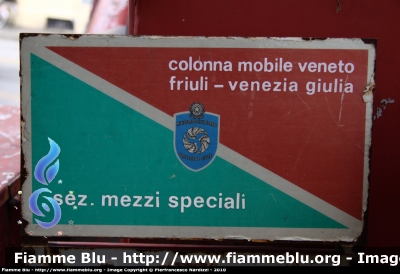 Fiat ?
Vigili del Fuoco
Comando Provinciale di Firenze
Pala cingolata storica
Stemma Colonna Mobile
VF 7322
Parole chiave: Fiat VF7322