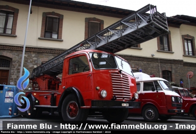 Fiat 670
Vigili del Fuoco
Comando Provinciale di Firenze
AutoScala storica allestimento ASPI Tamini con scala Metz
VF 3909
Parole chiave: Fiat 670 VF3909