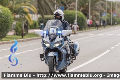 Yamaha FJR 1300 II serie
Polizia di Stato
Polizia Stradale
in scorta al Giro d'Italia 2023
Moto 11
Parole chiave: Yamaha FJR_1300_IIserie