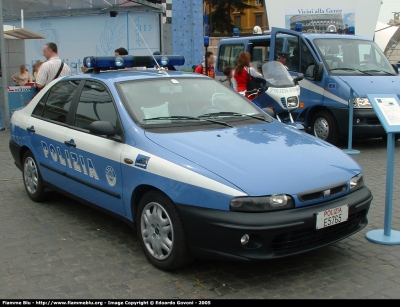 Fiat Marea I serie
Polizia di Stato
Squadra Volante
POLIZIA E5765
Parole chiave: Fiat Marea_Iserie PoliziaE5765 Festa_della_Polizia_2005