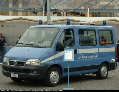 Fiat Ducato III serie
Polizia di Stato
Polizia Stradale
Polizia E9831
Parole chiave: Fiat Ducato_IIIserie PoliziaE9831 Festa_della_Polizia_2005