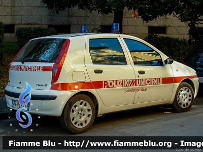 Fiat Punto II serie
Polizia Municipale Lorenzana (PI)
Parole chiave: Fiat Punto_IIserie