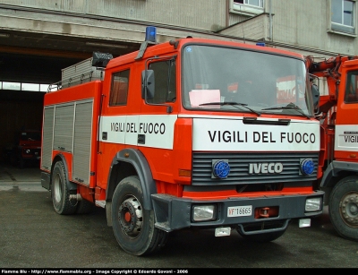 Iveco 190-26
Vigili del Fuoco
Comando di Torino
VF 16665
Parole chiave: Iveco 190-26 VF16665