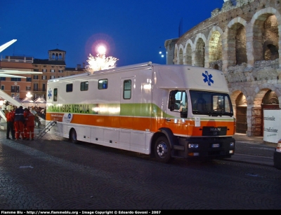 Man LE 14.225
P.A.V. Croce Verde Verona
Unità mobile di assistenza
Allestimento carrozzeria Valli
Parole chiave: Man LE_14.225