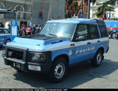 Land Rover Discovery II serie restyle
Polizia di Stato
Reparto Mobile
Polizia F0989
Parole chiave: Land-Rover Discovery_IIserie_restyle PoliziaF0989 Festa_della_Polizia_2007