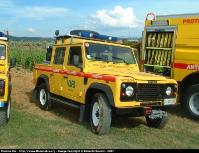 Land Rover Defender 110
VAB 
Arcetri
Parole chiave: Land-Rover Defender_110 Cieli_Vibranti_di_Musica_e_Stelle_2007