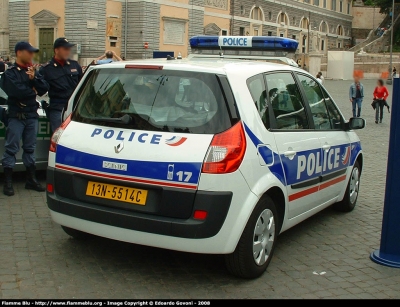 Renault Scenic II serie
France - Francia
Police Nationale
Parole chiave: Renault Scenic_IIserie Festa_della_Polizia_2008