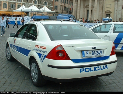 Ford Mondeo II serie
Republika Slovenija - Repubblica Slovena
Policija - Polizia
Parole chiave: Ford Mondeo_IIserie Festa_della_Polizia_2008