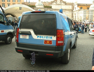 Land Rover Discovery 3
Polizia di Stato
Reparto Mobile
Polizia F5001
Parole chiave: Land-Rover Discovery_3 PoliziaF5001 Festa_della_Polizia_2008