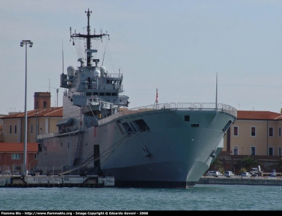 Nave L9893 "San Marco"
Marina Militare Italiana
Nave "San Marco"
Parole chiave: Nave_L9893 San_Marco