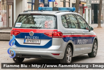 Volkswagen Touran III serie
Österreich - Austria
Bundespolizei
Polizia Federale Austriaca
BP 90171
Parole chiave: Volkswagen Touran_IIIserie BP90171