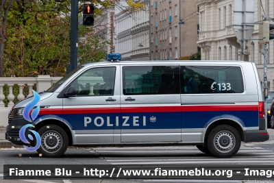 Volkswagen Transporter T6.1
Österreich - Austria
Bundespolizei
Polizia Federale Austriaca
BP 91624
Parole chiave: Volkswagen Transporter_T6.1 BP91624
