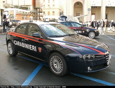 Alfa Romeo 159
Carabinieri
Parole chiave: Alfa_Romeo 159 CCCB528