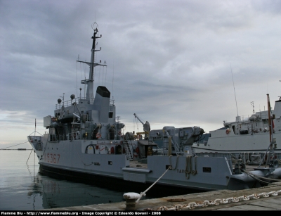 Nave A5376 "Tavolara"
Marina Militare Italiana
Nave servizio fari
Classe Ponza
Parole chiave: Festa_forze_armate_2008