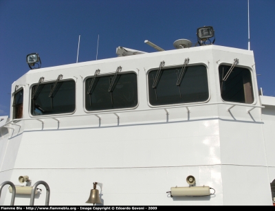 Pattuggliatore d'altura CP 906
Guardia Costiera
Nave "O. Corsi"
particolare della plancia
Parole chiave: Pattugliatore_d'Altura CP906