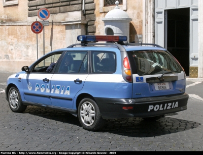 Fiat Marea Weekend I serie
Polizia di Stato
Polizia Stradale
Automezzo dotato di Radiogoniometro
POLIZIA D6886
Parole chiave: Fiat Marea_Weekend_Iserie PoliziaD6886 Festa_della_Polizia_2009