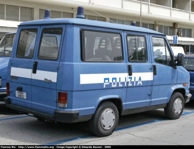 Fiat Talento II serie
Polizia di Stato
POLIZIA A8833
Parole chiave: Fiat Talento_IIserie PoliziaA8833 Festa_della_Polizia_2009