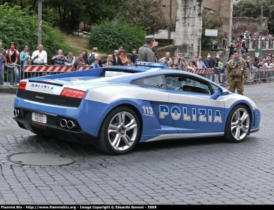 Lamborghini Gallardo II serie
Polizia di Stato
Polizia Stradale
POLIZIA F8743
Parole chiave: Lamborghini Gallardo_IIserie PoliziaF8743 Festa_della_Repubblica_2009