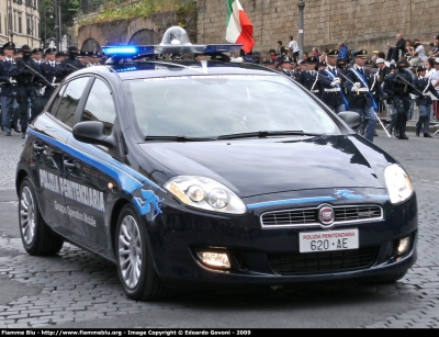 Fiat Nuova Bravo
Polizia Penitenziaria
Gruppo Operativo Mobile
POLIZIA PENITENZIARIA 620 AE 
Parole chiave: Fiat Nuova_Bravo PoliziaPenitenziaria620AE Festa_della_Repubblica_2009