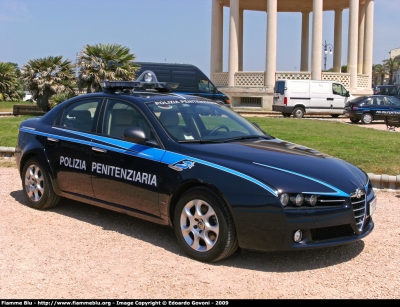 Alfa Romeo 159
Polizia Penitenziara
POLIZIA PENITENZIARIA 570 AE
Parole chiave: Alfa-Romeo 159 PoliziaPenitenziaria570AE Festa_della_Polizia_Penitenziaria_2009