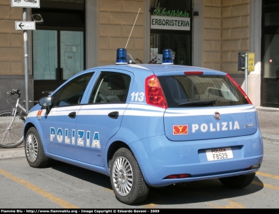 Fiat Grande Punto
Polizia di Stato
Polizia Ferroviaria
POLIZIA F8529
Parole chiave: Fiat Grande_Punto PoliziaF8529