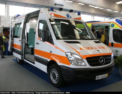 Mercedes-Benz Sprinter III serie
Ambulanza dimostrativa dell'allestitore Aricar
Parole chiave:  Mercedes Benz SprinterIIIserie Ambulanza CRI Reas_2009