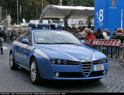 Alfa Romeo 159 Q4
Polizia di Stato
Polizia Stradale
POLIZIA F3766
Parole chiave: Alfa-Romeo 159_Q4 PoliziaF3766 Festa_della_Polizia_2010