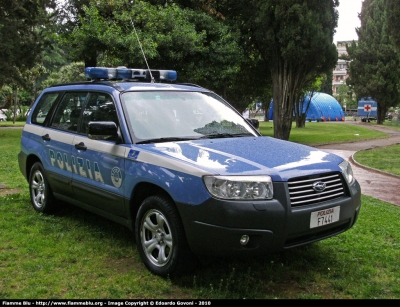 Subaru Forester IV serie
Polizia di Stato
Polizia Stradale
Con sistema Falco
POLIZIA F7441
Parole chiave: Subaru Forester_IVserie PoliziaF7441 Festa_della_Polizia_2010