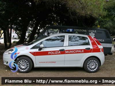 Fiat Grande Punto
Polizia Municipale Livorno
POLIZIA LOCALE YA 929 AB
Parole chiave: Fiat Grande_Punto POLIZIALOCALEYA929AB