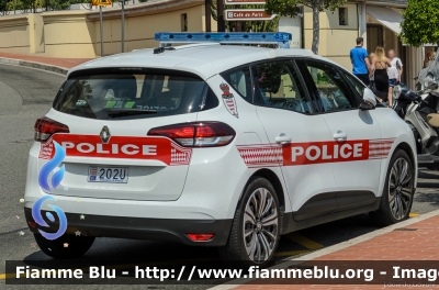 Renault Scenic IV serie
Principatu de Múnegu - Principauté de Monaco - Principato di Monaco
Police
Parole chiave: Renault Scenic_IVserie