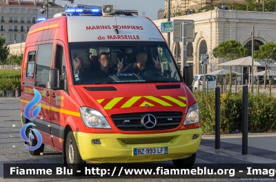 Mercedes-Benz Sprinter III serie
France - Francia
Marins Pompiers de Marseille
VSAV 21
Allestimento Sanicar di Gruau
Parole chiave: Mercedes-Benz Sprinter_IIIserie Ambulanza