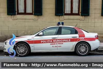 Alfa-Romeo 159
Polizia Locale Porcari (LU)
Codice Automezzo: 1
POLIZIA LOCALE YA 103 AH
Parole chiave: Alfa-Romeo 159 POLIZIALOCALEYA103AH