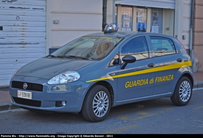 Fiat Grande Punto
Guardia di Finanza
GdiF 538 BE
Parole chiave: Fiat Grande_Punto GdiF538BE