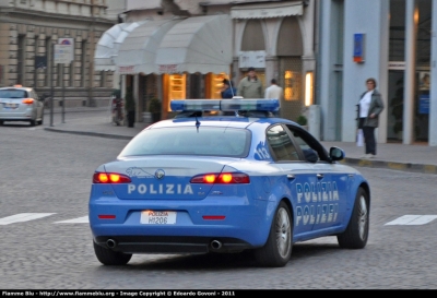 Alfa Romeo 159
Polizia di Stato
Squadra Volante
POLIZIA H1206
Parole chiave: Alfa-Romeo 159 POLIZIAH1206
