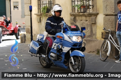 Bmw R850RT II serie
Polizia di Stato
Polizia Stradale
scorta 1000 Miglia 2014
Parole chiave: Bmw R850RT_IIserie