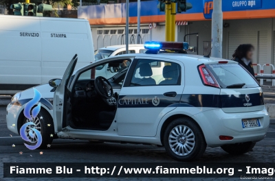 Fiat Punto VI serie
Polizia Roma Capitale
Parole chiave: Fiat Punto_VIserie Festa_della_Republica_2014