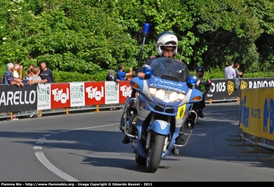 Bmw r850rt II serie
Polizia di Stato
Polizia Stradale
in scorta al Giro d'Italia 2011
Parole chiave: Bmw r850rt_IIserie