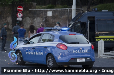 Fiat Nuova Bravo
Polizia di Stato
Squadra Volante
POLIZIA H8545
Parole chiave: Fiat Nuova_Bravo POLIZIAH8545 Festa_della_Republica_2014