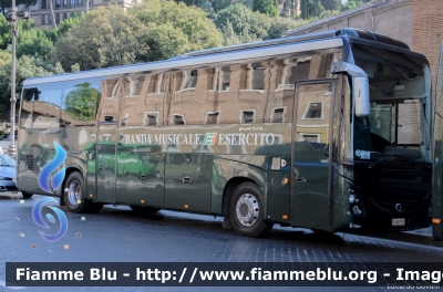 Irisbus Evadys
Esercito Italiano
Banda Musicale
EI CH 753
Parole chiave: Irisbus Evadys EICH753 Festa_della_Repubblica_2014