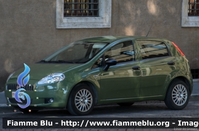 Fiat Grande Punto
Marina Militare Italiana
MM BK 685
Parole chiave: Fiat Grande_Punto MMBK685 Festa_della_Repubblica_2014
