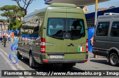 Mercedes-Benz Sprinter III serie
Esercito Italiano
EI CV 933
Parole chiave: Mercedes-Benz Sprinter_IIIserie EICV933 festa_della_repubblica_2015