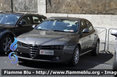 Alfa Romeo 159
Vigili del Fuoco
Comando Provinciale di Roma
VF 24099
Parole chiave: Alfa-Romeo 159 VF24099 Festa_Della_Repubblica_2014