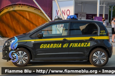 Volkswagen E-Up
Guardia di Finanza
Allestita Focaccia
Decorazione Grafica Artlantis
GdiF 889 BJ
Parole chiave: Volkswagen E-Up EXPO2015 GdiF889BJ