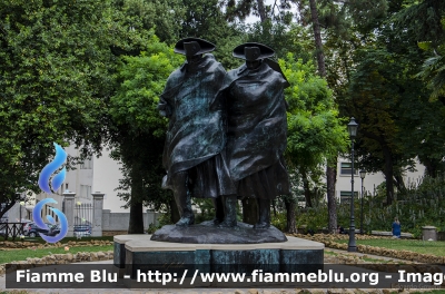 Statua commemorativa del Bicentenario della Fondazione dell'Arma
Carabinieri
