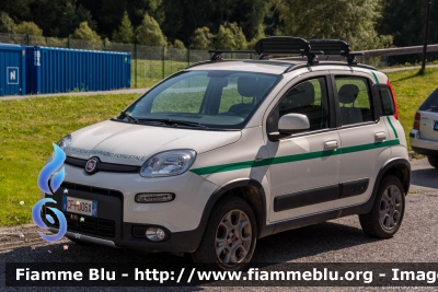 Fiat Nuova Panda 4X4 II serie
Corpo Forestale Provincia di Bolzano
CF FD 06X
Parole chiave: Fiat Nuova_Panda_4X4_IIserie CFFD06X