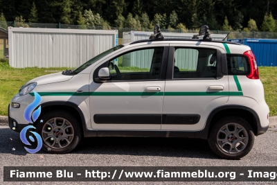 Fiat Nuova Panda 4X4 II serie
Corpo Forestale Provincia di Bolzano
CF FD 06X
Parole chiave: Fiat Nuova_Panda_4X4_IIserie CFFD06X