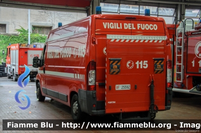 Fiat Ducato X250
Vigili del Fuoco
Comando Provinciale di Milano
VF 25592
Parole chiave: Fiat Ducato_X250 VF25592