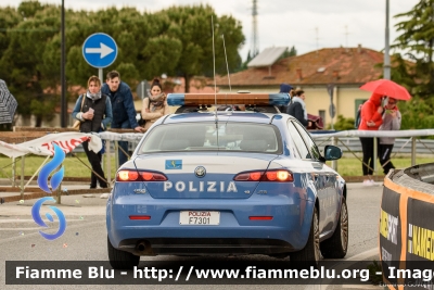Alfa-Romeo 159
Polizia di Stato
Polizia Stradale
Allestimento Marazzi
Decorazione Grafica Artlantis
POLIZIA F7301
in scorta al Giro d'Italia 2019
Parole chiave: Alfa-Romeo 159 POLIZIAF7301