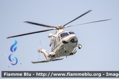 Leonardo AW139
Guardia di Finanza
Reparto Operativo Aereonavale
Volpe 402
Parole chiave: Leonardo AW139