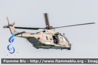 NHI NH90-TTH
Marina Militare Italiana
Gruppo Elicotteri
s/n 3-52
Parole chiave: NHI NH90-TTH Valore_Tricolore_2019